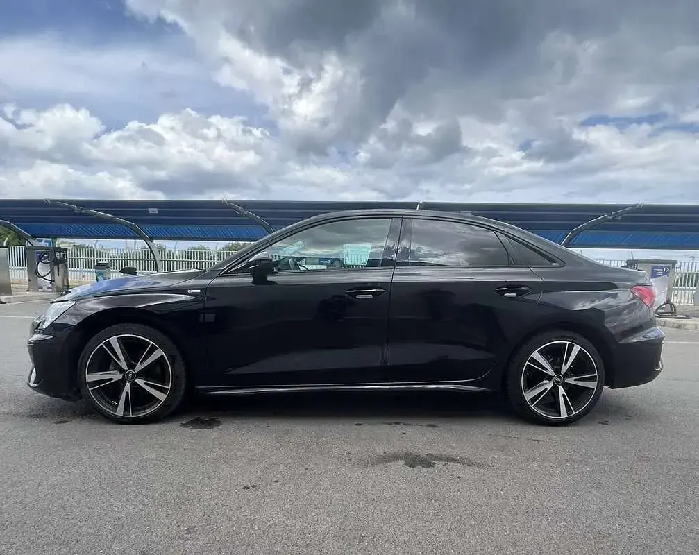 Usata Audi A3 S-Line 116 CV (85 kW) 2022 Nero Berlina