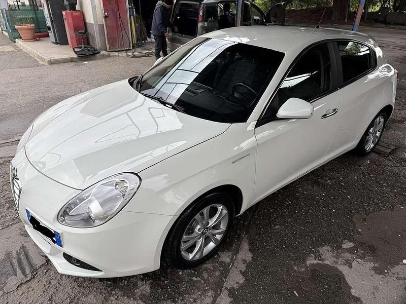 Usata Alfa Romeo Giulietta Progression 170 CV (125 kW) 2011 Utilitaria