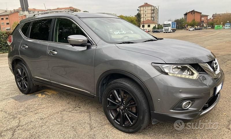 Usata Nissan X-Trail 130 CV (95 kW) 2015 Grigio SUV