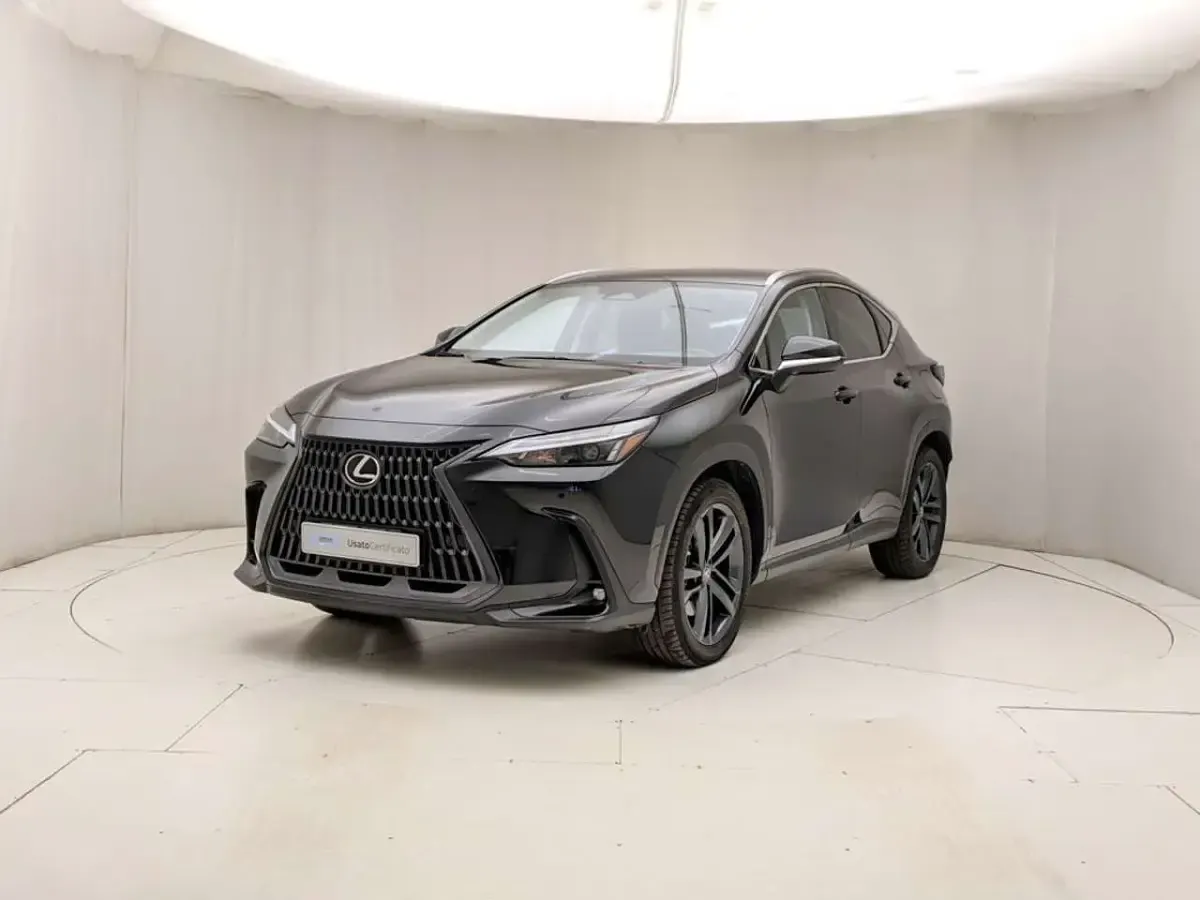 Usata Lexus NX450h+ 182 CV (133 kW) 2025 Nero SUV