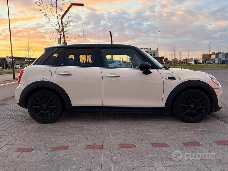 Usata Mini Cooper 2016 Utilitaria