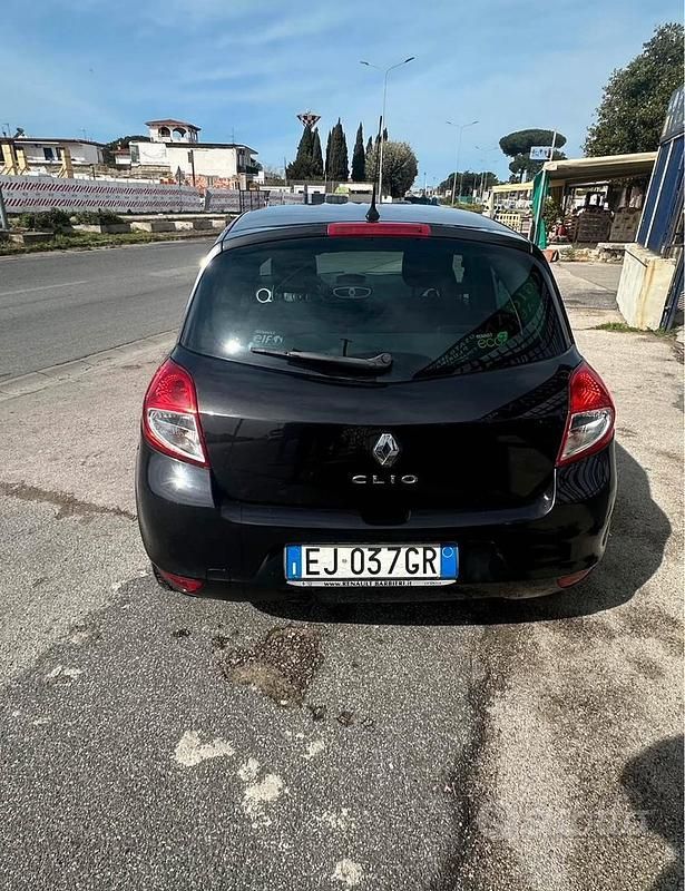 Usata Renault Clio II 2011 Nero Berlina
