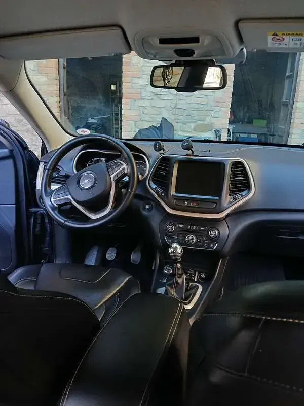Usata Jeep Cherokee 140 CV (102 kW) 2016 Nero SUV