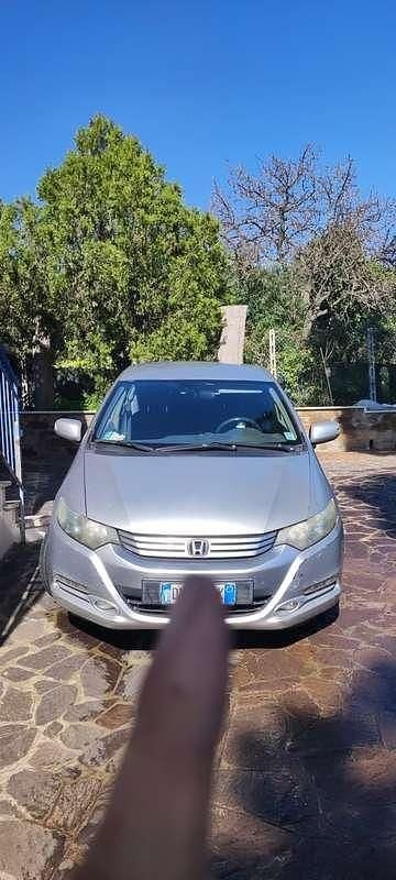 Usata Honda Insight Executive 88 CV (64 kW) 2009 Argento Utilitaria