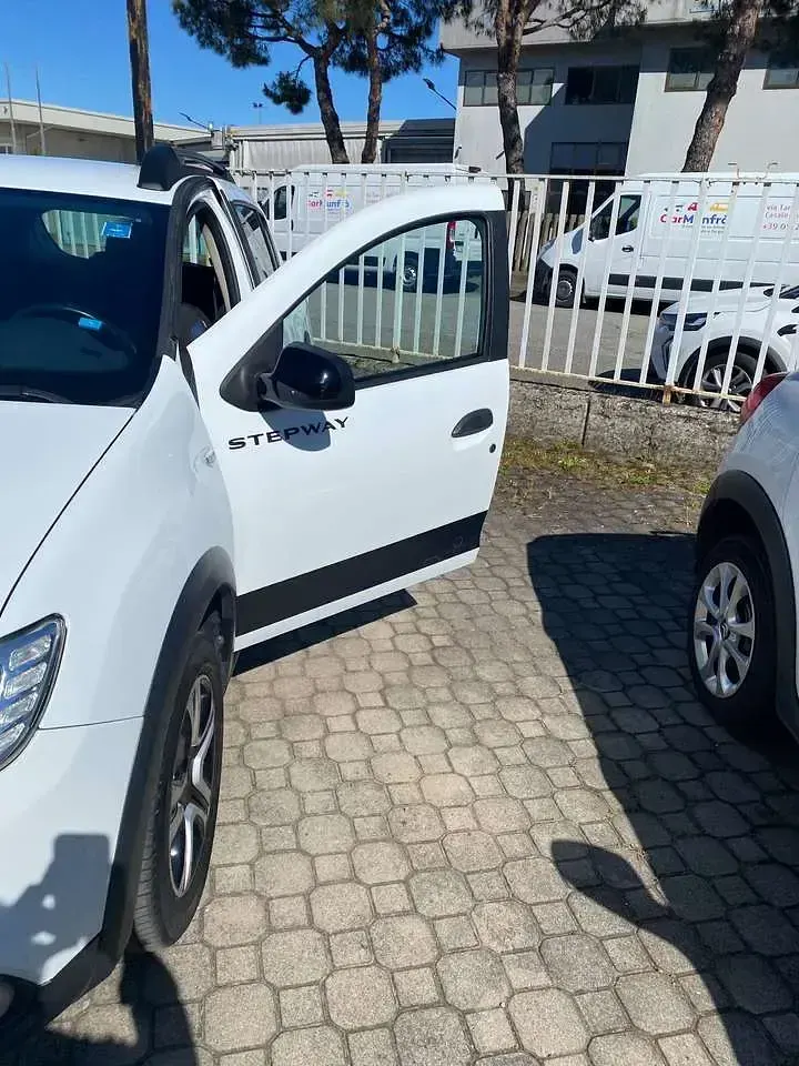 Usata Dacia Sandero Anniversary 101 CV (74 kW) 2020 Bianco Berlina