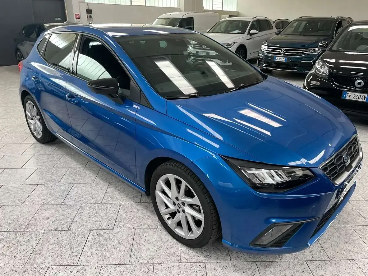 Usata Seat Ibiza FR 116 CV (85 kW) 2025 Blu/azzurro Utilitaria