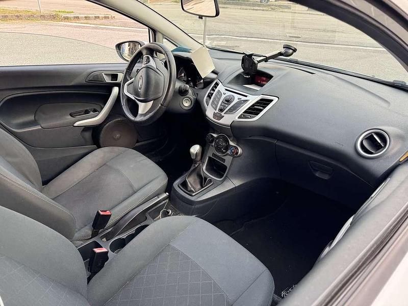 Usata Ford Fiesta 60 CV (44 kW) 2012 Utilitaria