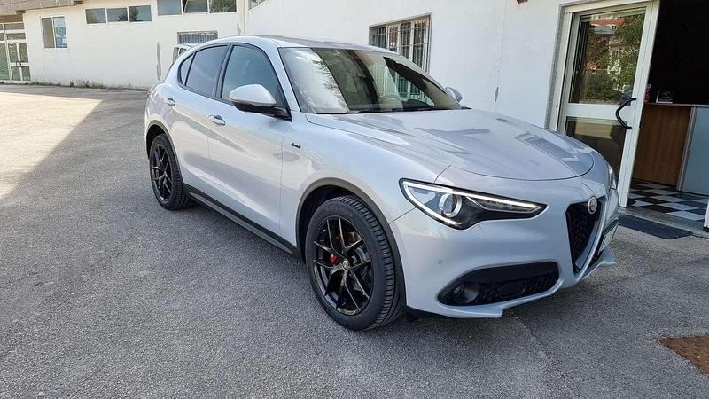 Usata Alfa Romeo Stelvio Sprint 190 CV (139 kW) 2020 SUV