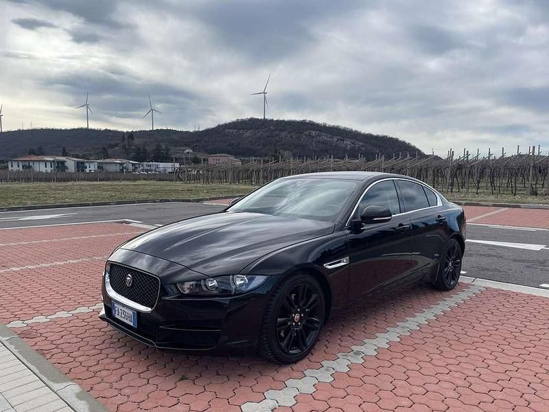 Usata Jaguar XE R-Sport 179 CV (131 kW) 2015 Berlina