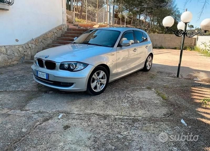 Usata BMW 120 M Sport 177 CV (130 kW) 2010 Grigio Utilitaria