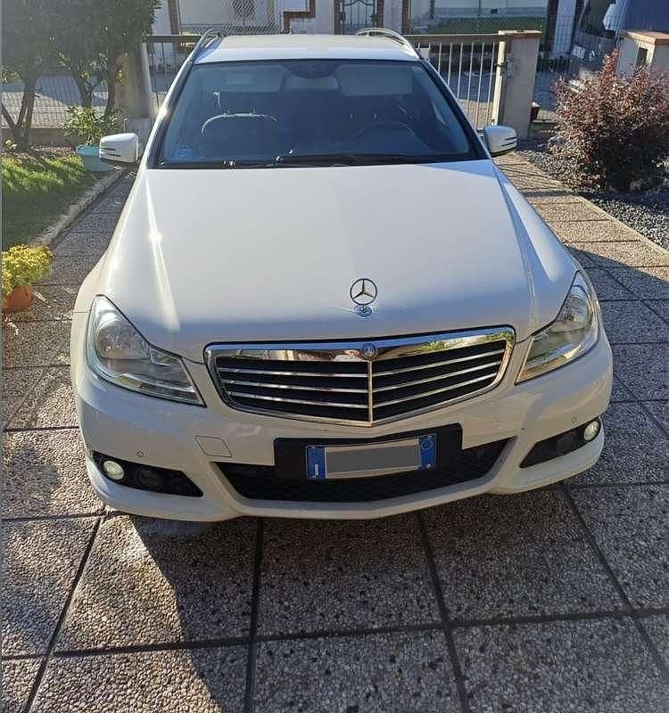 Usata Mercedes C220 Classic 150 CV (110 kW) 2012 Station wagon