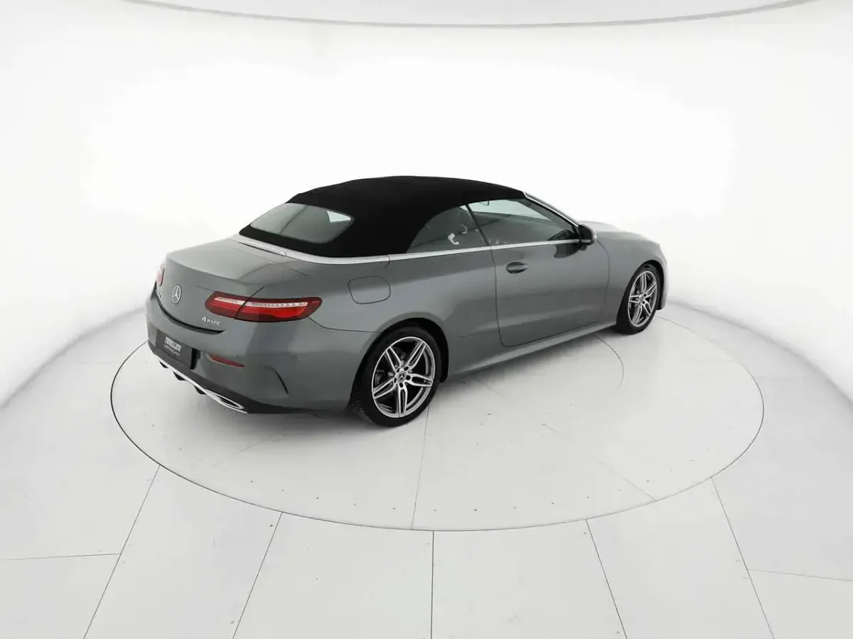 Usata Mercedes E220 Premium 194 CV (142 kW) 2019 Argento Cabrio