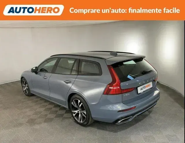 Usata Volvo V60 Plus 197 CV (144 kW) 2022 Grigio Station wagon