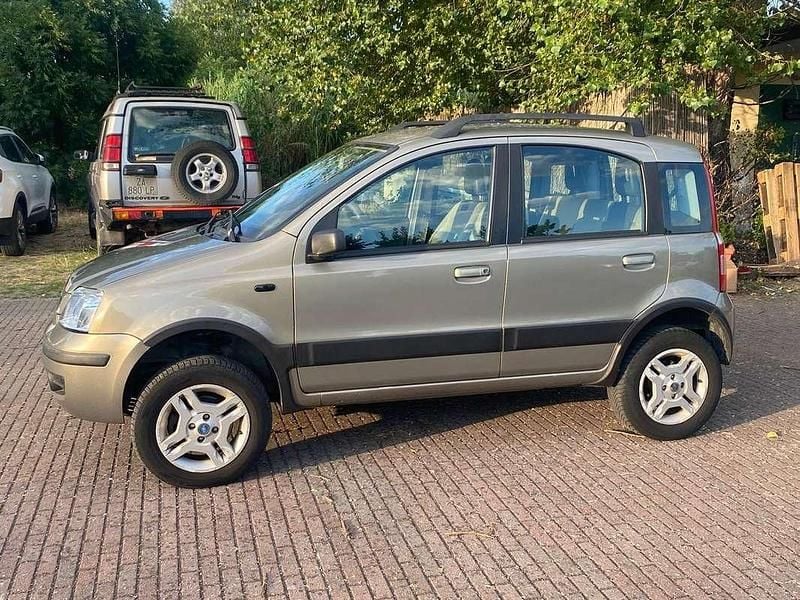 Usata Fiat Panda 4x4 Climbing 69 CV (50 kW) 2007 Bronzo Utilitaria