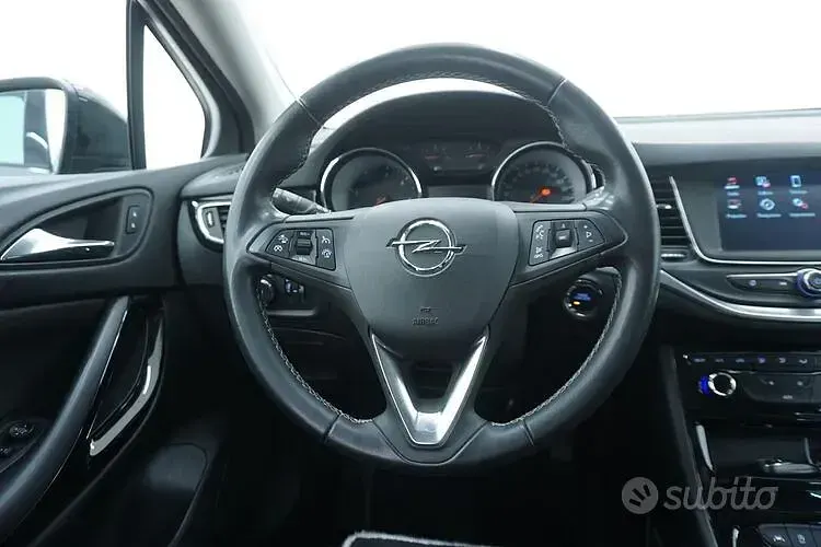 Usata Opel Astra Business Elegance 122 CV (89 kW) 2021 Grigio Berlina