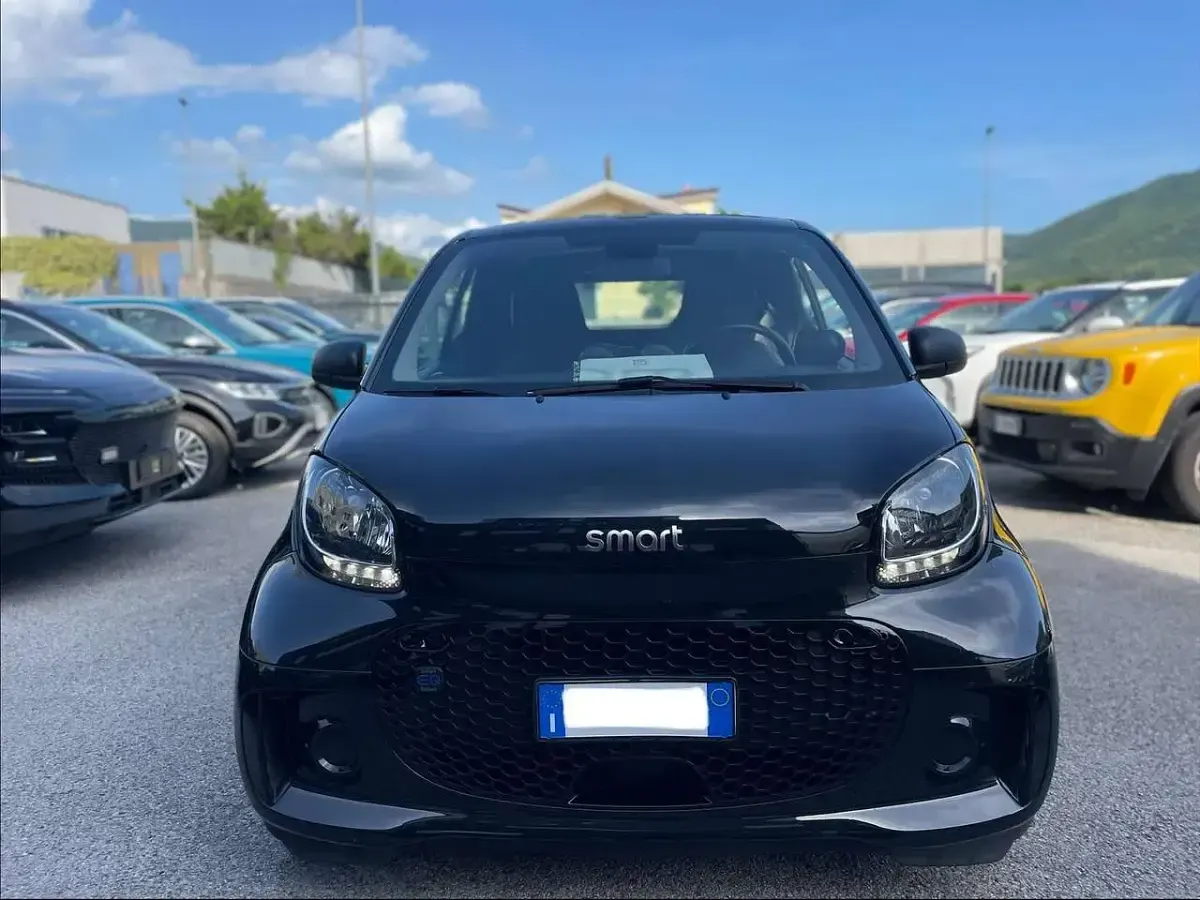 Usata Smart ForTwo Electric Drive Passion 41 kW (56 CV) 2021 Nero Cabrio