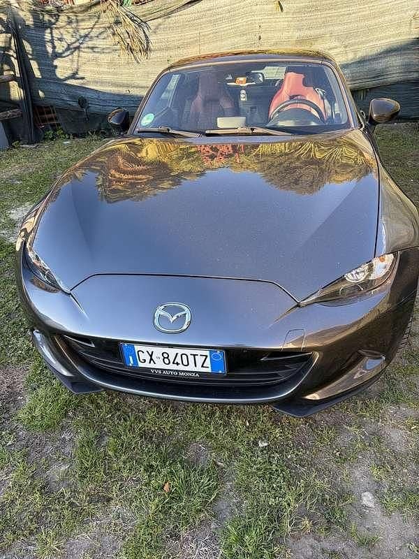 Usata Mazda MX5 Inclusive 184 CV (135 kW) 2021 Grigio Cabrio