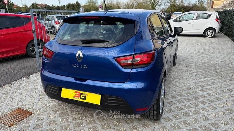 Second-hand Renault Clio IV Intens 90 CP (66 kW) 2019 Berlinǎ