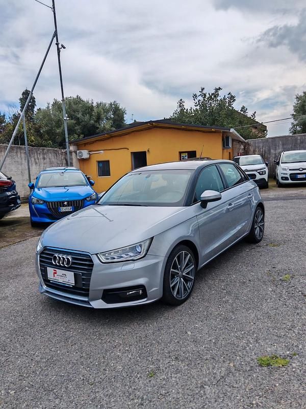Usata Audi A1 90 CV (66 kW) 2016 Argento Utilitaria