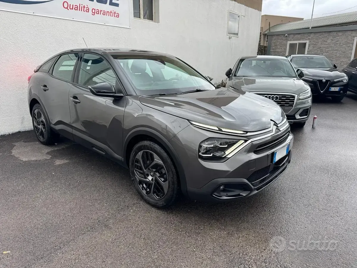 Usata Citroën C4 Shine 131 CV (96 kW) 2023 Grigio SUV