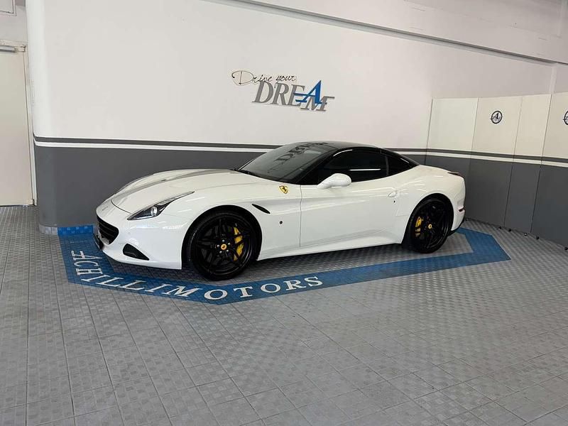 Usata Ferrari California 560 CV (411 kW) 2014 Bianco Cabrio