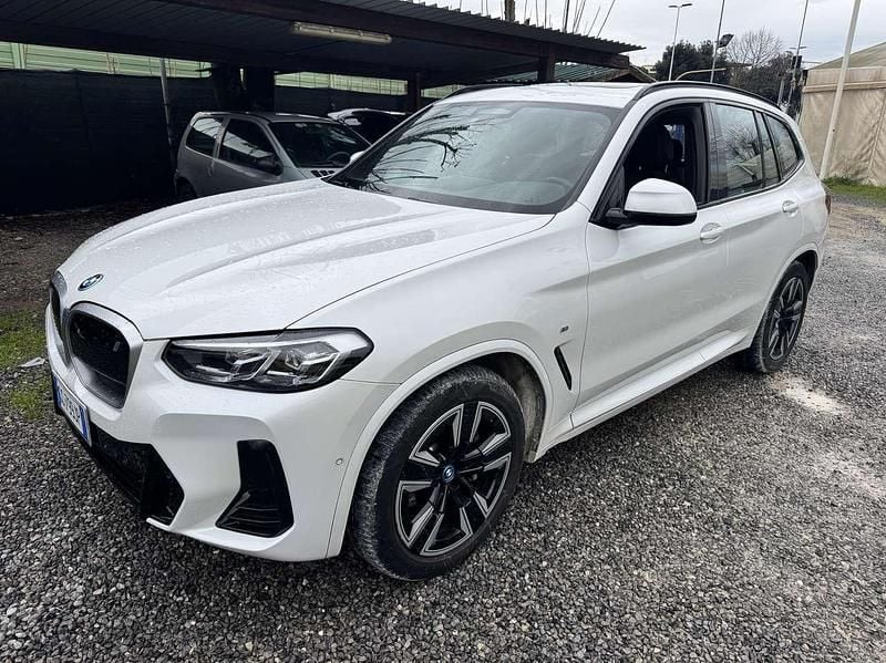 Bianco Usata 2021 BMW iX3 M Sport SUV | 27.500 € (Molto cara) - Immagine 1/4