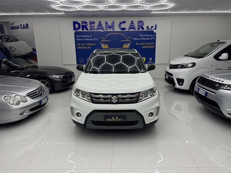 Bianco Usata 2018 Suzuki Vitara SUV | 11.900 € (Buon prezzo) - Immagine 1/4