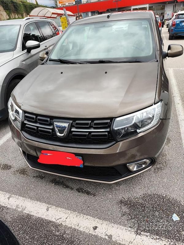 Usata Dacia Sandero 90 CV (66 kW) 2019 Marrone Utilitaria