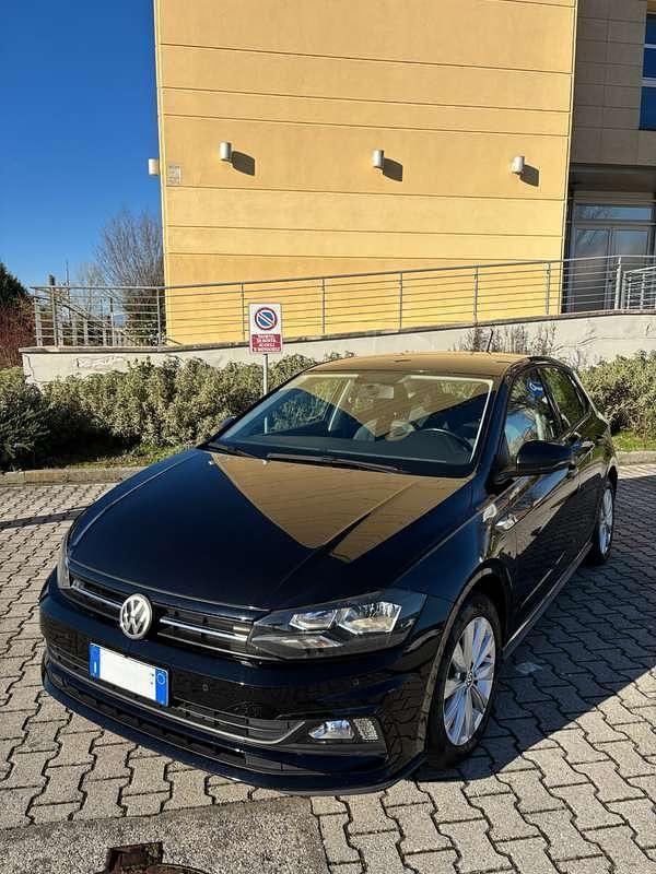 Usata VW Polo Highline 95 CV (69 kW) 2018 Nero Utilitaria