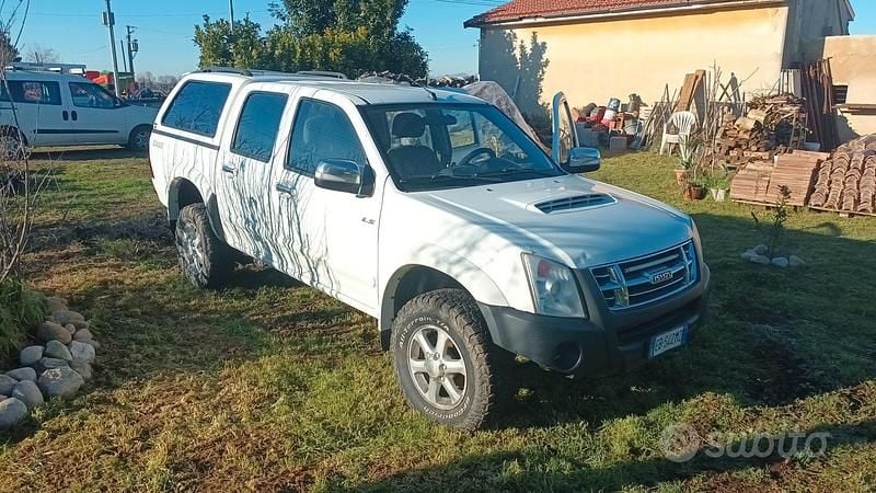 Usata Isuzu D-Max 163 CV (119 kW) 2010 Bianco Cabrio