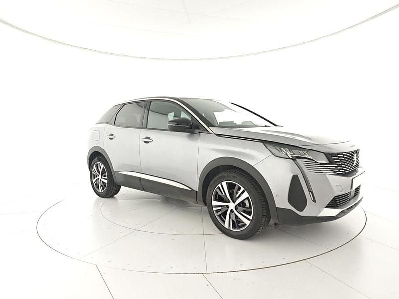 Usata Peugeot 3008 Allure 131 CV (96 kW) 2024 Argento SUV