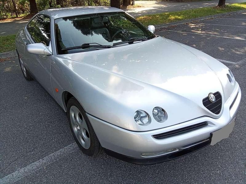 Usata Alfa Romeo GTV Lusso 150 CV (110 kW) 1996 Argento Coupé