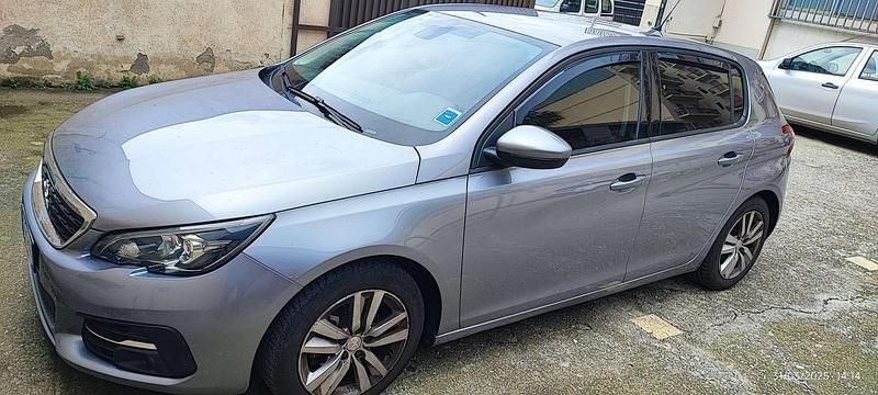 Usata Peugeot 308 Business-Line 120 CV (88 kW) 2018 Grigio Berlina