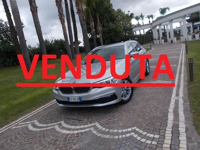 Argento Usata 2019 BMW 518 Station wagon | 21.400 € (Buon prezzo) - Immagine 1/4