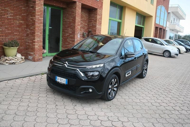 Usata Citroën C3 Shine 102 CV (75 kW) 2021 Nero Utilitaria