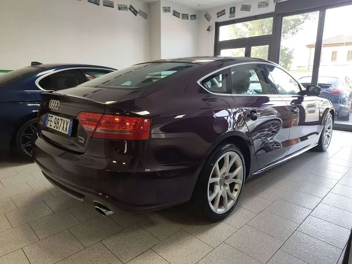 Usata Audi A5 Sportback 211 CV (155 kW) 2011 Merlin pearl purple individual Utilitaria