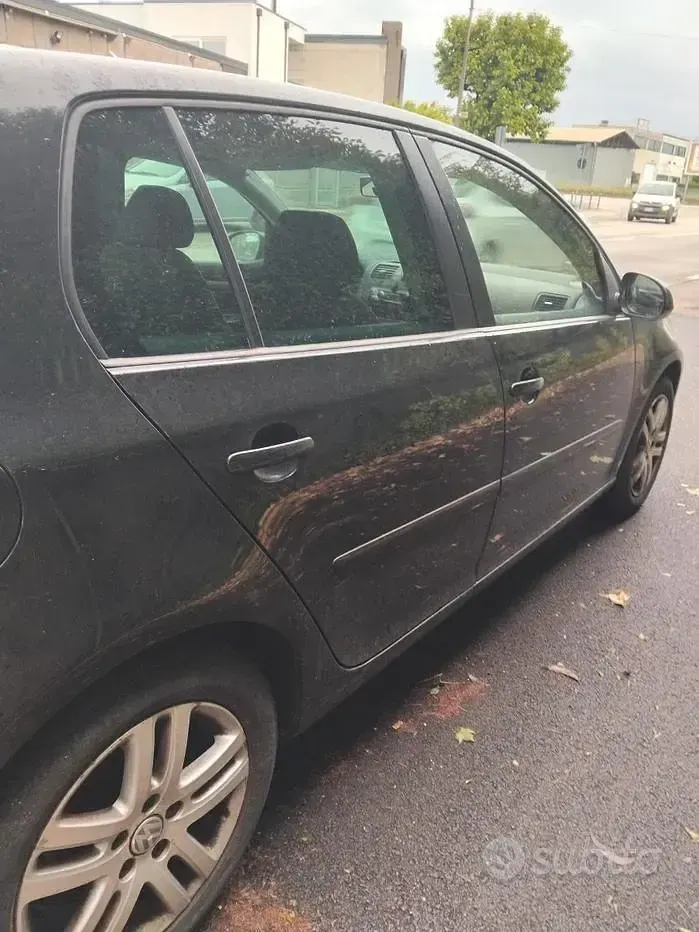 Usata VW Golf V 115 CV (84 kW) 2007 Nero Berlina