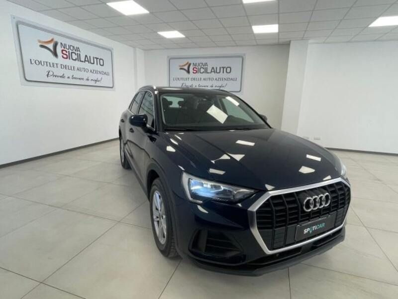 Usata Audi Q3 Business 150 CV (110 kW) 2019 Blu/azzurro SUV
