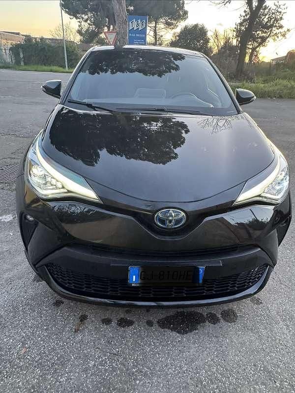 Usata Toyota C-HR Lounge 98 CV (72 kW) 2022 SUV