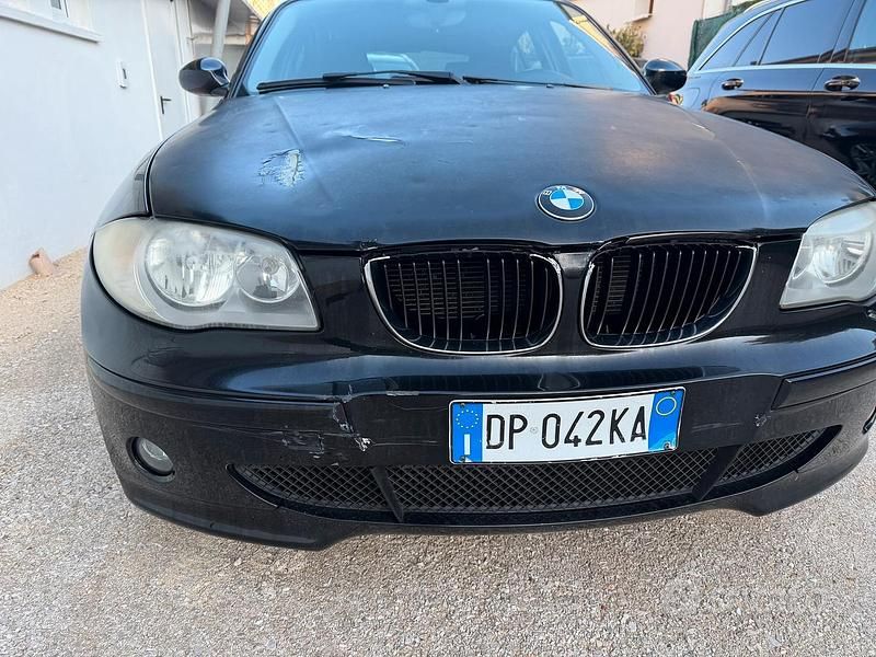 Usata BMW 120 163 CV (119 kW) 2005 Nero Utilitaria