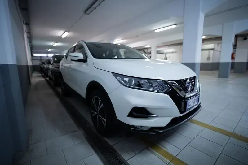 Gebraucht Nissan Qashqai Acenta Premium 140 PS (102 kW) 2021 Weiß SUV