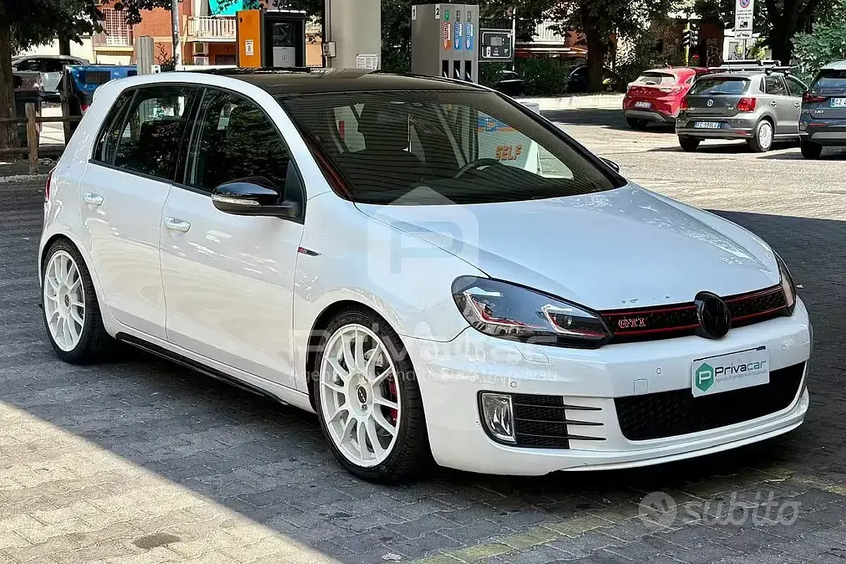 Usata VW Golf VI GTI 211 CV (155 kW) 2011 Bianco Utilitaria