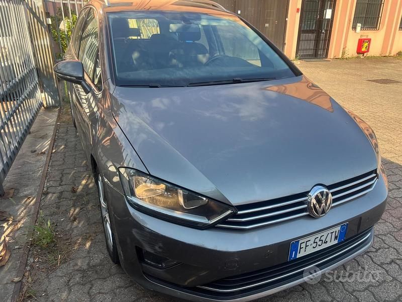 Usata VW Golf VII Highline 110 CV (80 kW) 2016 Grigio Station wagon