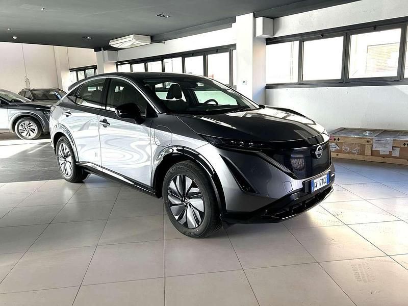 Usata Nissan Ariya 160 kW (218 CV) 2024 Grigio SUV