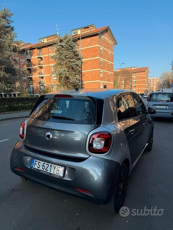 Usata Smart ForFour 2019 Grigio Utilitaria
