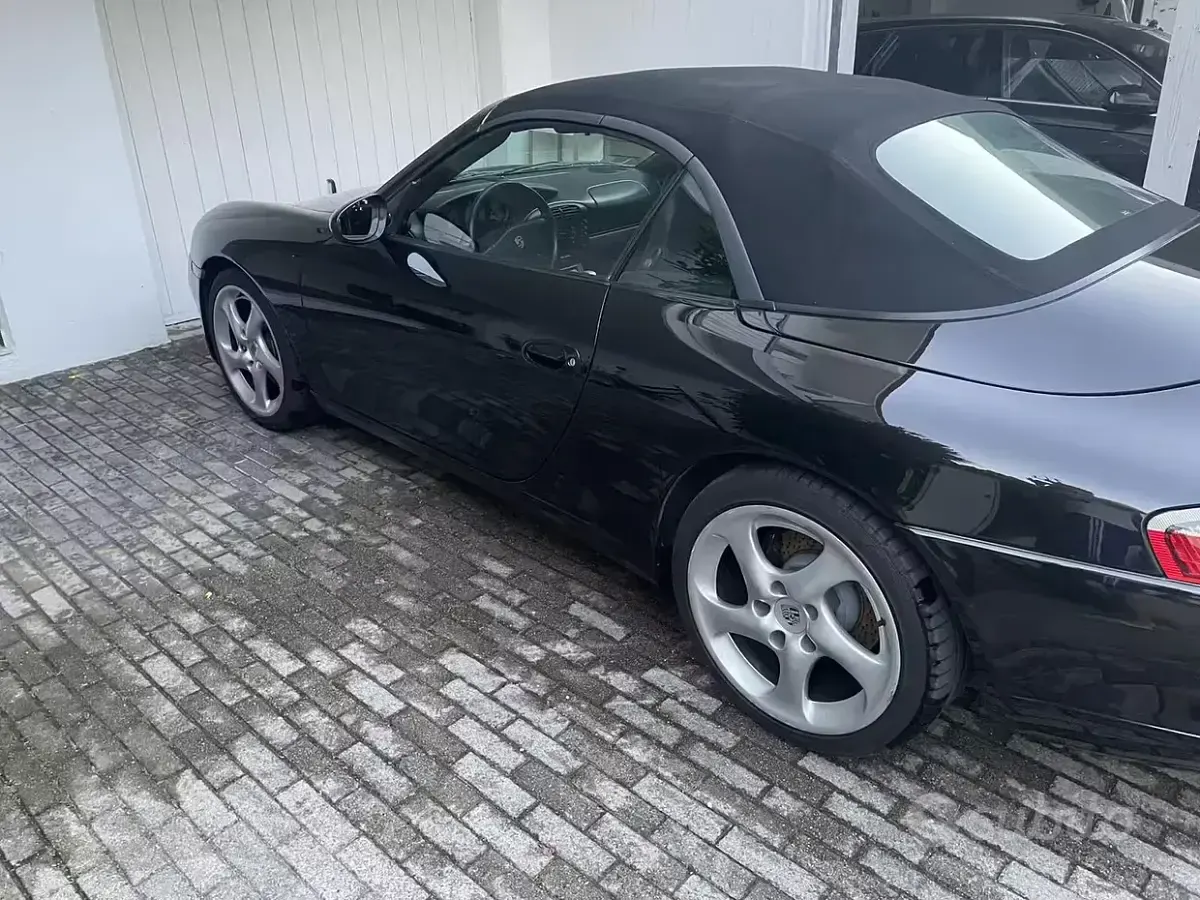 Usata Porsche 911 Carrera Cabriolet 320 CV (235 kW) 2002 Nero Cabrio