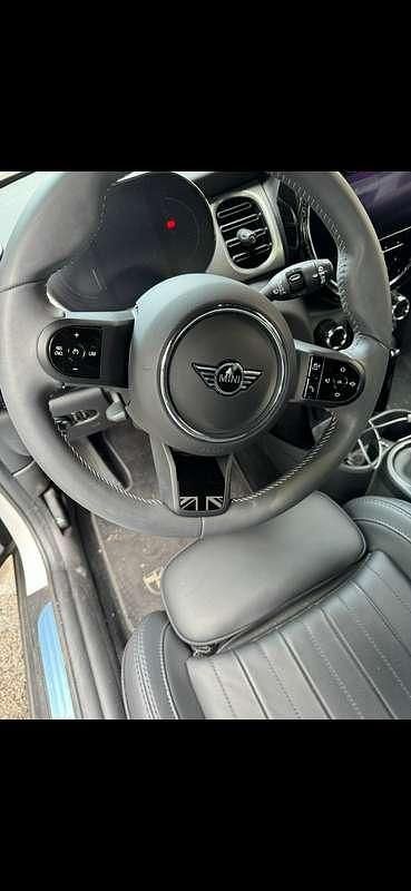 Usata Mini Cooper SE 75 kW (102 CV) 2023 Bianco Utilitaria