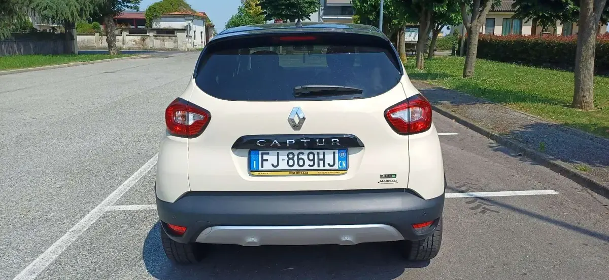 Usata Renault Captur 90 CV (66 kW) 2017 SUV