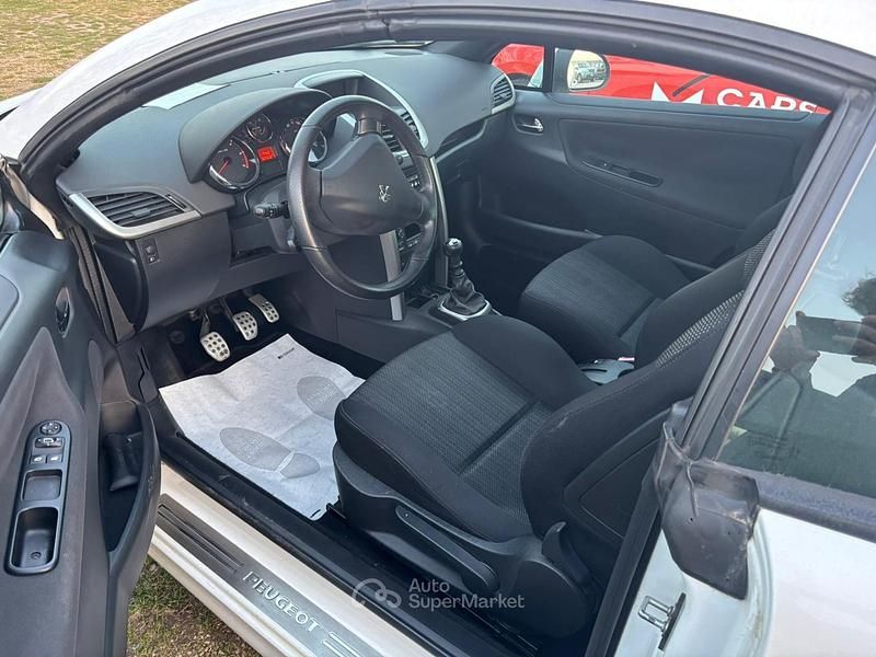 Usata Peugeot 207 CC 111 CV (81 kW) 2014 Bianco Cabrio
