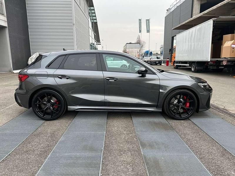 Usata Audi RS3 Ambiente 400 CV (294 kW) 2025 Grigio Berlina